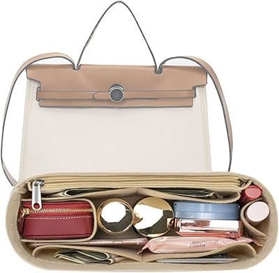 Organisateur de sac intérieur lakai hermès herbag 31 - 1011 beige - 26,5 x 7,5 x 13 cm. Diaytar Côte d'Ivoire est une boutique en ligne généraliste qui propose une large gamme de produits pour les consommateurs ivoiriens. Avec plus de 300 000 références, la boutique offre une grande variété de produits pour répondre aux besoins des clients, avec une expérience d'achat en ligne fiable et sécurisée. Diaytar Côte d'Ivoire est engagée à offrir la meilleure expérience d'achat en ligne possible à ses clients.