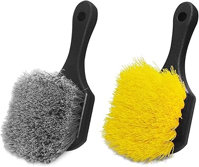 Un ensemble de deux brosses de nettoyage de roues et de pneus de voiture, des brosses de nettoyage de roues fine good pour le nettoyage des roues, une brosse de nettoyage à poils et une brosse de nettoyage. Avec une sélection immense de produits allant de l'électronique aux produits alimentaires, DIAYTAR COTE D'IVOIRE répond aux besoins de tous les consommateurs ivoiriens. La boutique en ligne mise sur la qualité, la disponibilité et les prix compétitifs pour attirer et fidéliser sa clientèle.