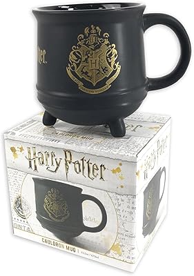 Tasse chaudron en céramique avec logo 3d de poudlard harry potter dans une boîte de présentation - produit officiel. DIAYTAR COTE D'IVOIRE est la destination idéale pour les consommateurs ivoiriens qui cherchent à acheter des produits en ligne. Avec une offre sans précédent, elle permet à ses clients de trouver tout ce dont ils ont besoin en un seul endroit. Elle est la boutique en ligne la plus populaire de Côte d'Ivoire.