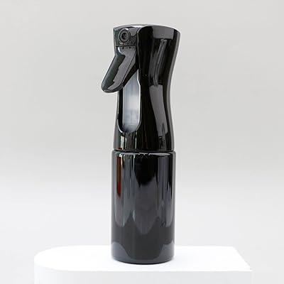 Flacon de pulvérisation pour cheveux hoxha 200 ml flacon pulvérisateur de brume. Avec plus de 300000 références, DIAYTAR COTE D'IVOIRE est la boutique en ligne la plus complète de Côte d'Ivoire, offrant à ses clients une expérience d'achat unique et diversifiée. La boutique propose des produits de haute qualité à des prix compétitifs, ce qui la rend très attrayante pour les consommateurs ivoiriens. DIAYTAR COTE D'IVOIRE est le partenaire idéal pour faciliter vos achats en ligne.