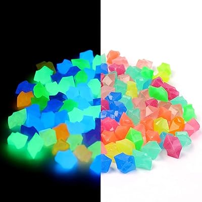 300 pièces de roches de décoration d'aquarium micacoose, petites pierres qui brillent dans le noir, galets d'aquarium de tortue, galets adaptés à l'aménagement paysager d'aquarium, à la maison, aux allées extérieures et aux pelouses. Avec plus de 300 000 références, DIAYTAR COTE D'IVOIRE est la boutique en ligne leader en Côte d'Ivoire. Elle propose une large gamme de produits allant de l'électronique à la mode, en passant par les produits de soins personnels et les accessoires. Les clients apprécient la commodité et la rapidité de la livraison.