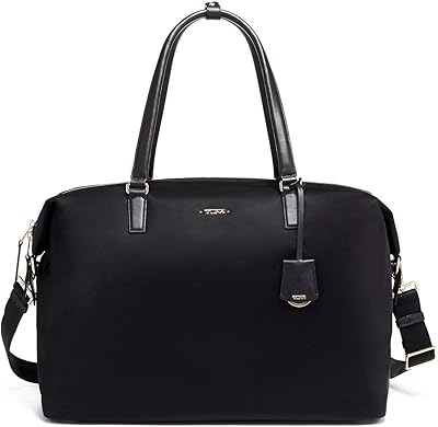 Sac de voyage voyager winnie de tumi, parfait pour le week-end, noir, taille unique. La boutique en ligne DIAYTAR COTE D'IVOIRE propose plus de 300000 références de produits à ses clients, faisant d'elle l'une des plus grandes et des plus variées plates-formes commerciales en ligne de Côte d'Ivoire. DIAYTAR s'attache à offrir une expérience d'achat à la fois agréable et sécurisée, avec des méthodes de paiement fiables et une livraison rapide à travers toute la Côte d'Ivoire. Que vous soyez à la recherche de produits pour vous-même ou de cadeaux pour vos proches, DIAYTAR COTE D'IVOIRE est la référence incontournable.
