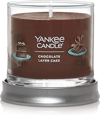 Bougie parfumée yankee candle cake chocolate layer, 4,3 oz, bougie chauffe-plat à mèche unique, durée de combustion de plus de 20 heures. La boutique en ligne DIAYTAR COTE D'IVOIRE se positionne comme une plateforme de commerce électronique de confiance en Côte d'Ivoire, offrant plus de 300 000 produits provenant de fournisseurs locaux et internationaux. L'objectif de la boutique est de fournir à ses clients une expérience d'achat unique et personnalisée, couplée à des services de livraison performants.