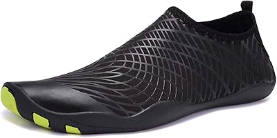 Chaussures aquatiques pour hommes et femmes, chaussures d'eau à séchage rapide, chaussures de natation unisexes avec 14 trous de drainage pour la marche, le yoga, la plage, le jardin, le parc, la conduite, la navigation de plaisance. DIAYTAR COTE D'IVOIRE est une boutique en ligne généraliste qui propose une large gamme de produits avec plus de 300000 références. Elle est considérée comme l'une des boutiques en ligne les plus populaires en Côte d'Ivoire. Elle offre une expérience d'achat en ligne facile et sécurisée.