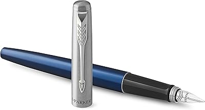 Stylo plume parker jotter, corps en métal bleu de qualité supérieure, pointe moyenne et encre bleue - livré dans un coffret cadeau. En tant que boutique en ligne généraliste, DIAYTAR COTE D'IVOIRE entend répondre à tous les besoins de ses clients, qu'il s'agisse d'électroménager, de décoration, ou encore de produits pour les loisirs. Elle s'efforce de proposer les meilleures marques à des prix compétitifs. Son équipe est à l'écoute pour satisfaire les exigences des acheteurs.