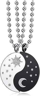 Ensemble de colliers de couple yin yang lune soleil étoile pour hommes. DIAYTAR COTE D'IVOIRE est une boutique en ligne généraliste proposant plus de 300000 références de produits diversifiés, répondant ainsi à tous les besoins de sa clientèle. En tant que leader dans le commerce en ligne en Côte d'Ivoire, DIAYTAR offre une expérience d'achat unique et sécurisée. Les clients peuvent naviguer dans une large gamme de catégories de produits, allant de l'électronique aux vêtements et accessoires en passant par les produits pour la maison.