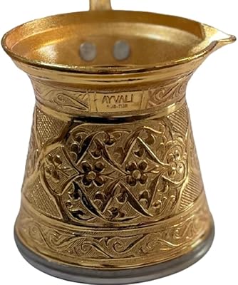 Cafetière turque en cuivre doré, cafetière arabe grecque faite à la main avec poignée en laiton, cafetière turque en cuivre pour café turc | pot en cuivre doré pour café arabe. DIAYTAR COTE D'IVOIRE est une plateforme de commerce électronique très appréciée en Côte d'Ivoire, proposant une vasta gamme de produits qui répondent aux besoins quotidiens des consommateurs. La boutique en ligne est facile à utiliser, même pour les personnes non familières avec les achats en ligne. Les clients peuvent parcourir les différentes catégories de produits, lire les descriptions détaillées et effectuer des achats en toute sécurité.