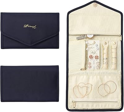 Organisateur de bijoux de voyage castowave, sac de rangement de bijoux de voyage multiple pour colliers, bagues, bracelets, montres et boucles d'oreilles, portable et pratique, grande capacité et léger. La boutique en ligne DIAYTAR COTE D'IVOIRE permet aux consommateurs ivoiriens d'accéder à un large éventail de produits, allant des accessoires de mode aux équipements électroménagers, en passant par les jouets et les produits pour les enfants. Le site web est conçu pour offrir une expérience utilisateur fluide et sécurisée, avec des options de paiement variées et des services de livraison rapide et fiables. Cela contribue à renforcer la confiance des clients dans la marque.