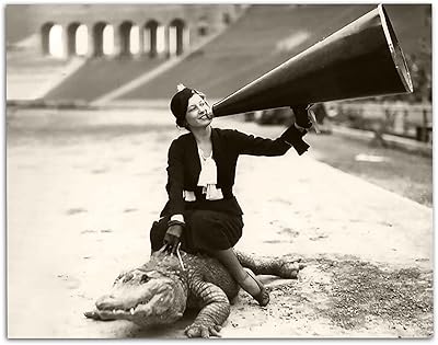 Bizarre étrange femme bizarre chevauchant un alligator - impression d'art sans cadre 11 x 14 - pièce de conversation parfaite et cadeau de décoration d'intérieur vintage à moins de 15 $. DIAYTAR COTE D'IVOIRE est une boutique en ligne généraliste qui propose une large gamme de produits avec plus de 300 000 références. Elle est considérée comme l'une des boutiques leaders en Côte d'Ivoire, offrant une expérience d'achat unique et personnalisée à ses clients. Elle permet aux consommateurs d'accéder à une multitude de produits en ligne.