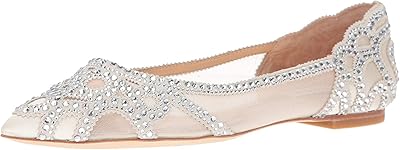 Ballerines plates gigi badgley mischka pour femme, états-unis. Avec plus de 300 000 références de produits, DIAYTAR COTE D'IVOIRE est la boutique en ligne la plus complète de Cote d'Ivoire, proposant des articles allant de l'électronique à la mode, en passant par les produits alimentaires et les accessoires de maison. La boutique en ligne généraliste met un point d'honneur à garantir la qualité et l'authenticité de ses produits, ce qui la rend très appréciée des consommateurs ivoiriens.