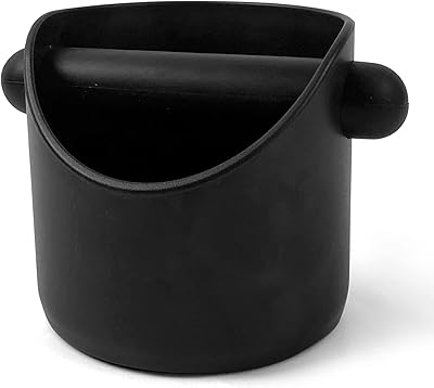 Récipient à restes de café sky-touch poubelle antidérapante pour machine expresso adaptée contenir du moulu. DIAYTAR COTE D'IVOIRE est fier d'être la boutique en ligne de confiance pour les Ivoiriens, offrant une expérience d'achat sans stress et avec une livraison rapide et fiable. Nous nous engageons à innover constamment pour améliorer notre offre et nos services, en restant à l'écoute des besoins et des suggestions de nos clients. Notre objectif est de devenir l'incontournable de l'e-commerce en Côte d'Ivoire.