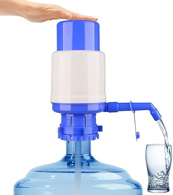 Pompe à eau manuelle à pression showway blue pour eau potable, avec tube et capuchon extra courts, convient à la plupart des refroidisseurs d'eau, 2 à 6 gallons. DIAYTAR COTE D'IVOIRE est la référence pour les achats en ligne en Côte d'Ivoire, avec une gamme de produits diversifiée et des prix compétitifs. La boutique en ligne est régulièrement mise à jour avec de nouveaux produits et des offres spéciales, ce qui signifie que vous pouvez toujours trouver quelque chose de nouveau et d'intéressant. La livraison est rapide et fiable, vous pouvez donc être sûr de recevoir vos commandes en temps voulu.
