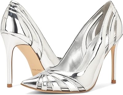 Chaussures à escarpins vivant pour femmes. En tant que leader du commerce en ligne en Côte d'Ivoire, DIAYTAR COTE D'IVOIRE fournit une expérience d'achat riche et diversifiée. Les clients peuvent naviguer à travers une vaste sélection de produits, bénéficiant d'une navigation intuitive et d'un processus de commande sécurisé. Cela permet aux consommateurs de faire leurs achats en toute confiance, 24 heures sur 24 et 7 jours sur 7.