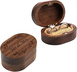 Boîte à bagues de mariage, boîte à bagues en bois pour demande en mariage, support pour bague de fiançailles, sculpture de m. et mme, cadeau de mariage. Avec plus de 300000 références, DIAYTAR COTE D'IVOIRE est la boutique en ligne la plus complète en Côte d'Ivoire. Elle propose des produits de qualité à des prix compétitifs, ainsi qu'un service client de haute qualité pour satisfaire les besoins de ses clients. La boutique en ligne est facile à naviguer et permet aux clients de faire des achats en ligne en toute confiance.