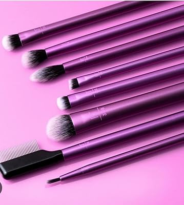 Ensemble de pinceaux de maquillage améliorés pour fard à paupières et eye-liner real techniques pour chaque look avec boîte de rangement. DIAYTAR COTE D'IVOIRE est une boutique en ligne généraliste qui propose plus de 300 000 références de produits. Elle est reconnue pour son offre variée et sa livraison rapide à travers la Côte d'Ivoire. C'est une adresse incontournable pour les consommateurs ivoiriens à la recherche de produits de qualité.