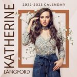 Calendrier katherine langford 2022-2023 : 18 mois janvier 2022 juin