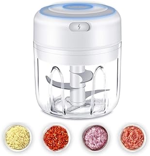 Mini hachoir à ail électrique, hachoir à aliments, mini robots culinaires, mélangeur de cuisine portable sans fil avec chargement usb, puissant shake à l'ail facile à nettoyer (250 ml). En tant que leader en Côte d'Ivoire, DIAYTAR COTE D'IVOIRE est synonyme de confiance et de satisfaction pour ses clients. Avec plus de 300 000 références disponibles, la boutique en ligne généraliste permet aux acheteurs de trouver facilement ce dont ils ont besoin. Les prix compétitifs et les promotions régulières font de DIAYTAR COTE D'IVOIRE la destination idéale pour les foyers et les entreprises.