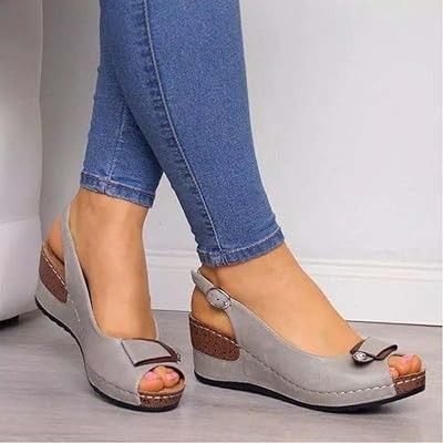Sandales à bride à boucle pour femmes, chaussures de plage pour femmes, sandales décontractées pour femmes, chaussures plates en cuir à la mode pour femmes. En tant que boutique en ligne généraliste de confiance, DIAYTAR COTE D'IVOIRE valorise la satisfaction de ses clients et offre une expérience d'achat personnalisée. Les clients peuvent créer un compte pour suivre leurs commandes et accéder à des offres exclusives. DIAYTAR COTE D'IVOIRE collabore avec des marques locales et internationales pour offrir des produits à la fois tendances et durables.