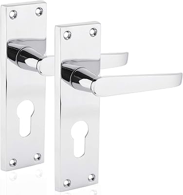 Poignées de porte plates xfort® en chrome poli, ensemble de poignées de porte à serrure à cylindre européen, parfaites pour tous les types de portes intérieures en bois nécessitant des serrures à clé [1 paire]. La boutique en ligne DIAYTAR COTE D'IVOIRE est une destination idéale pour les consommateurs ivoiriens qui recherchent des produits de qualité à des prix compétitifs. Avec plus de 300000 références, la boutique propose une large gamme de produits allant des articles ménagers aux produits électroniques. DIAYTAR COTE D'IVOIRE est réputée pour son service client de haute qualité et sa livraison rapide.