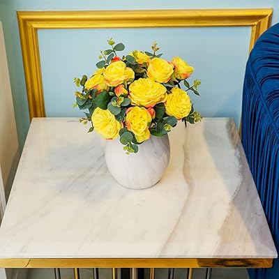 Arrangement de fleurs artificielles yatai avec tige 7 vraies tige pour la saint-valentin. DIAYTAR COTE D'IVOIRE, leader du e-commerce en Cote d'Ivoire, offre plus de 300000 références pour répondre à tous les besoins de ses clients. Avec une variété de produits allant des produits alimentaires aux accessoires de mode, DIAYTAR COTE D'IVOIRE est la boutique en ligne la plus complète du pays. Elle propose également des services de livraison rapide et sécurisée.