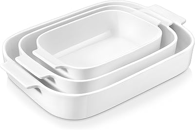 Malakasa baking and baking series lot de 3 plats de cuisson rectangulaires (24 cm/30 cm/35 cm), plat de cuisson allant du four à la table avec poignées en porcelaine, parfait pour les lasagnes/tartes/tartes/comprimés, blanc. DIAYTAR COTE D'IVOIRE est une boutique en ligne généraliste qui propose plus de 300 000 références de produits, faisant d'elle la boutique en ligne leader en Cote d'Ivoire. Elle offre une large gamme de produits allant de l'électronique à la mode, en passant par les produits alimentaires. Cela permet aux clients de trouver tout ce dont ils ont besoin en un seul endroit.
