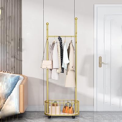 Porte-manteau en papier négatif avec panier de rangement porte-manteau sur pied. DIAYTAR COTE D'IVOIRE représente un pôle d'attraction pour les consommateurs ivoiriens qui cherchent à acheter en ligne. Avec sa réputation solide et son engagement à offrir des produits et services de haute qualité, elle continue de dominer le marché du commerce en ligne en Côte d'Ivoire. Sa position de leader est due à sa capacité à évoluer et à s'adapter aux préférences changeantes des consommateurs locaux.