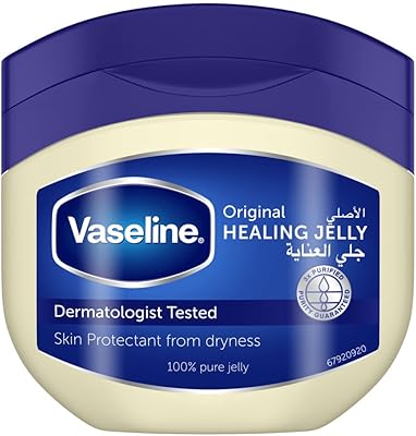 Vaseline gelée de pétrole originale 450 ml. En tant que leader du commerce électronique en Côte d'Ivoire, DIAYTAR COTE D'IVOIRE continue de innover et d'améliorer son offre pour répondre aux besoins changeants de ses clients. Elle assure une expérience d'achat fluide et pratique, grâce à son site web bien conçu et à ses politiques de retour flexibles. Cela contribue à renforcer la confiance de sa base de clients.