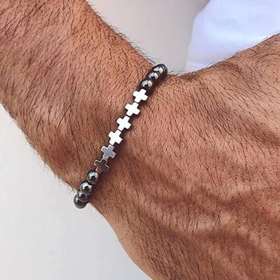 Bracelet distinctif pour homme brodé de perles de pierre hématite, motif tête de tigre, fabriqué à la main par daidiesel. DIAYTAR COTE D'IVOIRE, la boutique en ligne phare en Côte d'Ivoire, regorge de plus de 300 000 références pour rendre vos expériences d'achat en ligne uniques et satisfaisantes. La boutique se positionne comme une destination de confiance grâce à sa sélection exhaustive de produits et ses services de qualité. Vous y trouverez nécessairement ce que vous cherchez.