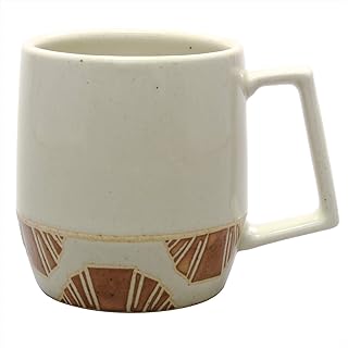 Hamamotou, hasami ware 403712, ciseaux, tasse de boulangerie, croissant, 11,8 fl oz (350 ml). La boutique DIAYTAR COTE D'IVOIRE se distingue par sa diversité de produits et son engagement à offrir un service client de haute qualité. Avec des délais de livraison rapides et des modes de paiement sûrs, elle est devenue une destination de confiance pour les consommateurs ivoiriens. Les clients apprécient la variété des marques et des produits proposés.