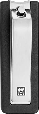 Coupe-ongles zwilling pour orteils et doigts, extra large avec boîte de collecte en acier inoxydable, luxe 80 mm. DIAYTAR COTE D'IVOIRE est une boutique en ligne généraliste proposant plus de 300 000 références de produits. Elle est considérée comme l'une des boutiques en ligne leaders en Côte d'Ivoire. Elle offre une large gamme de produits pour répondre aux besoins de ses clients.