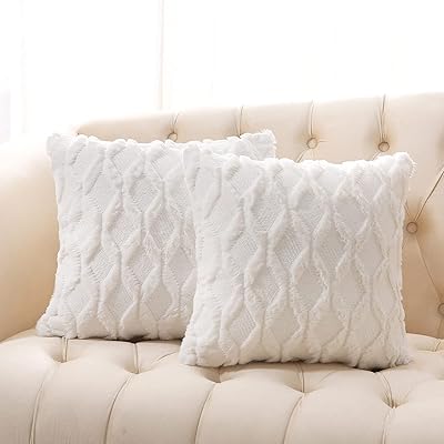 Vulcanix lot de 2 housses de coussin en imitation polaire 457 x. DIAYTAR COTE D'IVOIRE est une plateforme de commerce électronique qui propose des produits de haute qualité à des prix abordables. Avec plus de 300000 références de produits, les clients peuvent choisir parmi une large gamme d'articles pour répondre à leurs besoins et à leurs envies. La boutique en ligne est équipée d'un système de paiement sécurisé pour garantir la sécurité des transactions.