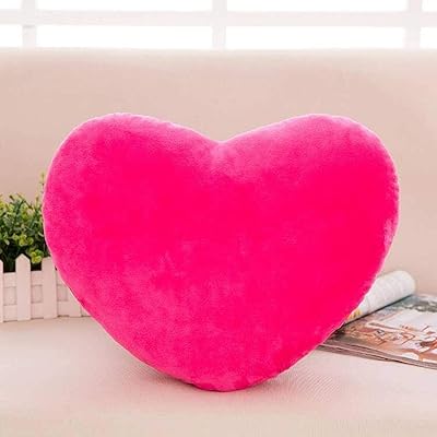 Coussin en velours coloré en forme de cœur rouge, oreiller doux pour chaise et chaise, cadeau pour canapé de maison. La boutique en ligne DIAYTAR COTE D'IVOIRE se distingue par sa facilité d'utilisation et sa naviguation intuitive. Les clients peuvent facilement trouver les produits qu'ils recherchent grâce à la fonction de recherche et aux catégories de produits bien organisées. La boutique propose également des services de paiement sécurisés pour une transaction en toute confiance.
