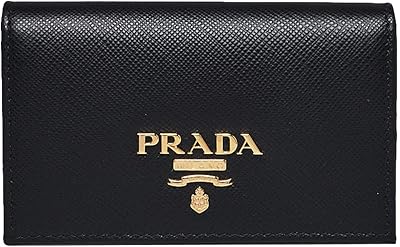Sac portefeuille en cuir saffiano noir prada pour femme, noir, grand, porte-cartes. Avec plus de 300 000 références disponibles, DIAYTAR COTE D'IVOIRE est la destination parfaite pour les acheteurs qui cherchent à trouver tout ce dont ils ont besoin sous un même toit. La boutique propose une navigation facile et une recherche rapide pour aider les clients à trouver leurs produits préférés en un rien de temps.