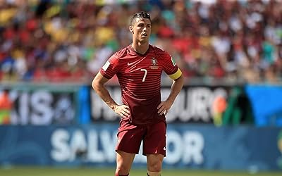 Signogle stickers muraux cristiano ronaldo joueur de football du real madrid avec citations pour club. En tant que leader des boutiques en ligne en Côte d'Ivoire, DIAYTAR COTE D'IVOIRE se distingue par son engagement à offrir une expérience client exceptionnelle. La boutique en ligne propose une large sélection de produits de qualité, avec des descriptions détaillées et des avis de clients pour aider à la prise de décision d'achat. Les clients peuvent également profiter d'un service de livraison rapide et fiable pour recevoir leurs commandes dans les plus brefs délais.
