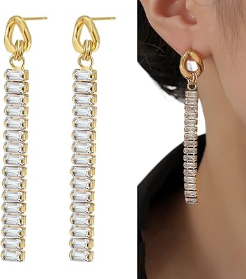 Boucles d'oreilles pendantes goodrun en strass pour femmes et filles, longues boucles d'oreilles cloutées en diamant avec pompons en cristal, boucles d'oreilles pendantes à longue chaîne, boucles d'oreilles pendantes, bijoux cadeaux pour femmes - or. DIAYTAR COTE D'IVOIRE est la boutique en ligne de référence en Côte d'Ivoire, avec une offre de plus de 300 000 produits issus de diverses catégories. La boutique assure une expérience d'achat en ligne pratique et fiable, répondant ainsi aux besoins de ses clients. Grâce à sa gamme étendue de produits, DIAYTAR COTE D'IVOIRE est devenue incontournable.