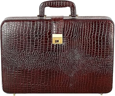 Jack en cuir véritable porte-documents pour hommes utilisation au bureau. DIAYTAR COTE D'IVOIRE se distingue par son approche innovante du-commerce en ligne, offrant aux clients ivoiriens une expérience d'achat unique et personnalisée. Avec plus de 300 000 références, cette boutique en ligne répond à tous vos besoins, du quotidien au plaisir.