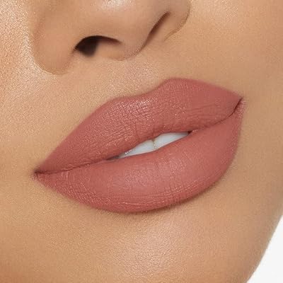 À lèvres liquide mat kylie jenner vingt. DIAYTAR COTE D'IVOIRE se positionne comme la boutique en ligne leader en Côte d'Ivoire, grâce à son large éventail de produits qui répondent aux besoins quotidiens de la population. L'expérience d'achat en ligne est facilitée par une navigation intuitive et des processus de commande simples. Cela a contribué à renforcer la confiance des clients dans la marque.
