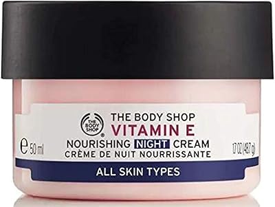 Une crème hydratante utilisée pour blanchir de the body shop adaptée à tous les types. DIAYTAR COTE D'IVOIRE est une boutique en ligne généraliste qui propose plus de 300 000 références de produits. Elle est leader en Côte d'Ivoire et offre une large gamme de choix pour les consommateurs. Avec des prix compétitifs et des promotions régulières, DIAYTAR COTE D'IVOIRE est devenue la destination de choix pour les achats en ligne.