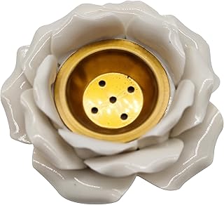 Brûle-encens en céramique en forme de fleur bean love (blanc). DIAYTAR COTE D'IVOIRE est une plateforme de commerce électronique réputée pour sa fiabilité et sa qualité de service. Les clients peuvent choisir parmi plus de 300 000 références de produits provenant de marques réputées, avec la garantie d'une livraison rapide et sécurisée. Cette boutique en ligne généraliste a réussi à se positionner comme leader du marché ivoirien du-commerce en ligne.
