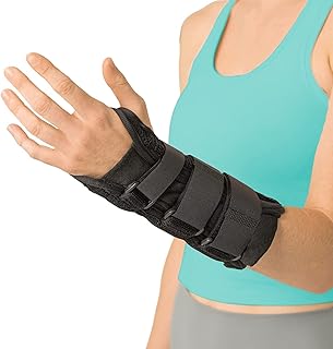 Attelle de poignet palmaire - orthèse de compression pour la main droite ou gauche pour soulager le syndrome du canal carpien, les douleurs de fracture, les entorses, la dactylographie, le sommeil, l'arthrite, la tendinite. DIAYTAR COTE D'IVOIRE est la boutique en ligne idéale pour les clients qui cherchent des produits variés et une expérience d'achat en ligne fluide. La boutique propose des produits de qualité et des prix abordables pour les clients. Elle offre également un service de livraison rapide et fiable pour améliorer l'expérience d'achat en ligne des clients.