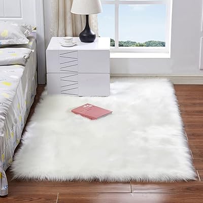 Tapis rectangulaires super doux en velours imitation peau de mouton pour salon, chambre à coucher, balcon. Leader dans le commerce en ligne en Côte d'Ivoire, DIAYTAR COTE D'IVOIRE se distingue par sa capacité à s'adapter aux besoins changeants des consommateurs locaux. Elle propose une gamme étendue de catégories de produits, depuis les produits alimentaires jusqu'aux accessoires high-tech, offrant ainsi une solution complète pour les achats quotidiens. Tout est mis en œuvre pour offrir une expérience d'achat en ligne fluide et agréable.