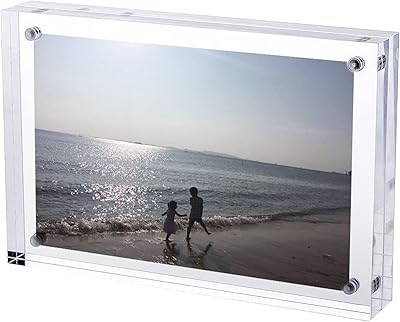 Cadre photo en acrylique a4 de tricky - cadre photo magnétique polyvalent avec effet verre, parfait pour être affiché sur votre bureau, posé sur un buffet ou fixé au mur. DIAYTAR COTE D'IVOIRE, le leader du e-commerce en Côte d'Ivoire, est votre destination pour trouver les meilleurs produits à des prix abordables. Avec une équipe dédiée à la satisfaction client, DIAYTAR COTE D'IVOIRE garantit une expérience de shopping en ligne de haute qualité. Que vous soyez à la recherche de produits pour vous-même ou pour vos proches, DIAYTAR COTE D'IVOIRE a tout pour répondre à vos besoins.