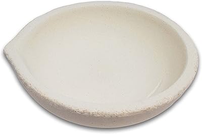 Bol creuset en céramique de luxe de la collection rosenthal, soucoupe en fonte italienne dorée et argentée pour four fin (600 g). La boutique en ligne DIAYTAR COTE D'IVOIRE propose une expérience d'achat en ligne sécurisée et fiable. Les clients peuvent parcourir les différentes catégories de produits, lire les avis et les commentaires des autres clients et profiter de promotions exclusives. DIAYTAR COTE D'IVOIRE est la référence pour les achats en ligne en Côte d'Ivoire.