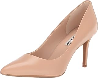 Escarpin habillé royale karl lagerfeld paris pour femme. DIAYTAR COTE D'IVOIRE est la référence en matière de commerce électronique en Cote d'Ivoire, avec une offre de produits très diversifiée et une présence en ligne très forte. La boutique en ligne généraliste propose des produits allant de l'électronique à la mode, en passant par les produits alimentaires et les accessories. Elle est devenue la première option pour les consommateurs ivoiriens qui cherchent à faire des achats en ligne.