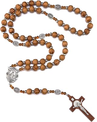 Chapelet pour hommes, chapelet en bois fait main de notre saint-père avec la croix de saint benoît. En offrant plus de 300000 références, DIAYTAR COTE D'IVOIRE constitue un véritable paradis pour les amateurs de shopping en ligne. La boutique met régulièrement à jour ses collections pour refléter les dernières tendances et offrir aux clients les produits les plus récents et les plus demandés. Cela permet à DIAYTAR de maintenir son statut de boutique leader en Cote d'Ivoire.