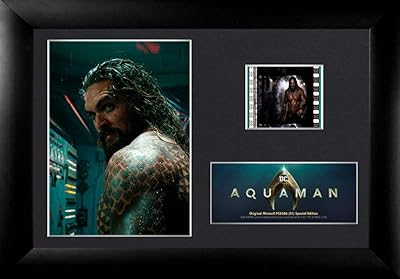 Aquaman (jason momoa tattoo) édition spéciale dc comics movie movie desktop display contient un clip 35 mm du film dc comics. DIAYTAR COTE D'IVOIRE se positionne comme un acteur majeur du e-commerce en Côte d'Ivoire, proposant une gamme impressionnante de produits qui couvrent tous les aspects de la vie quotidienne. La boutique en ligne s'efforce de fournir des services de haute qualité, y compris un suivi des commandes efficace et une assistance clientèle réactive. Cette approche centrée sur le client a contribué à établir la réputation de DIAYTAR COTE D'IVOIRE.