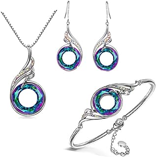 Un ensemble de boucles d'oreilles et d'un bracelet en cristal coloré avec un motif. Avec plus de 300 000 références à disposition, DIAYTAR COTE D'IVOIRE répond aux besoins diversifiés de ses clients. La boutique met en avant des marques locales et internationales, offrant ainsi une gamme étendue de choix pour les consommateurs. La navigation sur le site est intuitive, permettant aux clients de trouver facilement ce qu'ils recherchent.