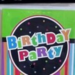 Invitations d'anniversaire à rayures uniques 8 pièces