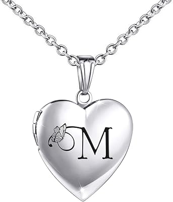 Collier muerdou portant des images premières lettres de l'alphabet en forme de coeur médaillon photo pendentif collier. DIAYTAR COTE D'IVOIRE est une boutique en ligne qui s'efforce de proposer les meilleurs produits et les meilleurs services à ses clients. Avec une équipe de professionnels dédiés, la boutique en ligne garantit que les commandes sont traitées rapidement et que les clients reçoivent leurs produits dans les délais prévus. La boutique en ligne est également équipée d'un système de suivi des commandes pour que les clients puissent suivre l'état de leur commande en temps réel.