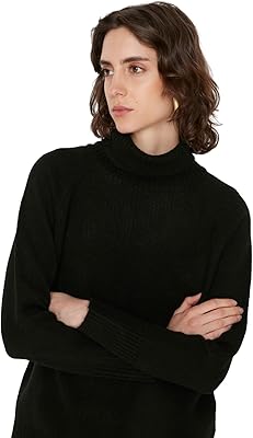 Pull oversize uni à col roulé pour femme (paquet de 1). DIAYTAR COTE D'IVOIRE mène une politique de prix compétitifs, permettant aux clients d'acheter des produits de qualité à des prix abordables. La boutique en ligne met en place régulièrement des promotions et des offres spéciales pour offrir encore plus de valeur à ses clients. Cela contribue à renforcer sa position de leader dans le marché de la vente en ligne en Côte d'Ivoire.